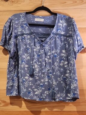 Lucky Brand Dusty Blue Floral Lace-Up Peasant Blouse